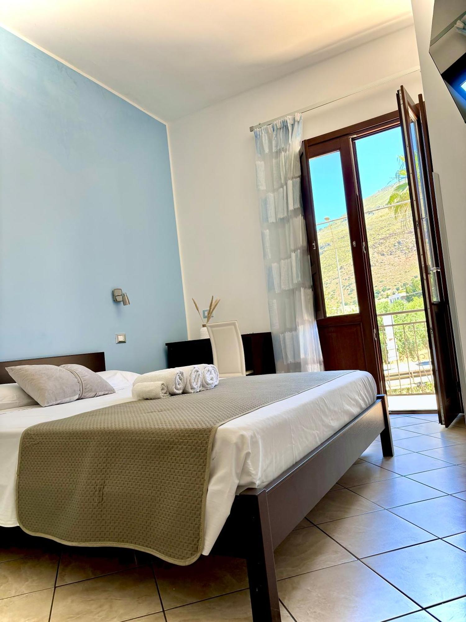 Bed And Breakfast Turi Castelluzzo Buitenkant foto